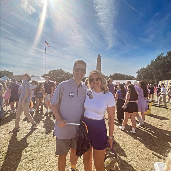 Meet your Posher, Amanda - Picture 5 of 7